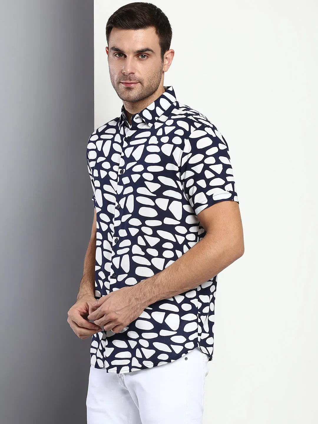 Men's Printed Navy Slim Fit Rayon Casual Shirt With Spread Collar & Half Sleeves