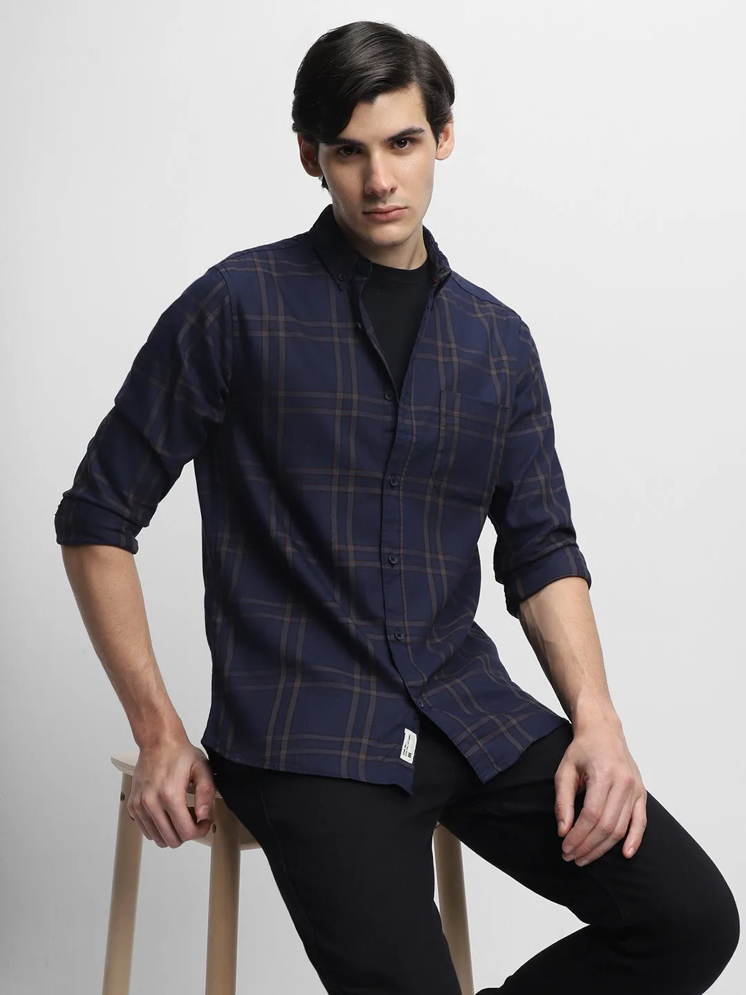 Men's Spread Collar Slim Fit Tartan Checks Opaque Cotton Casual Shirt