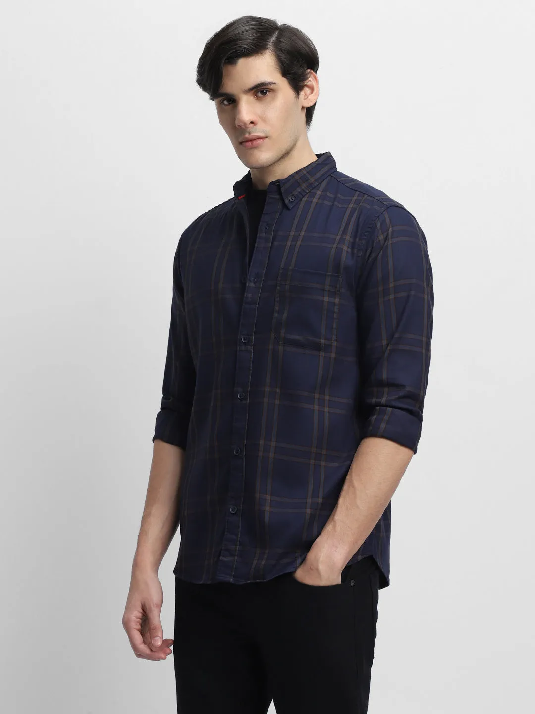 Men's Spread Collar Slim Fit Tartan Checks Opaque Cotton Casual Shirt