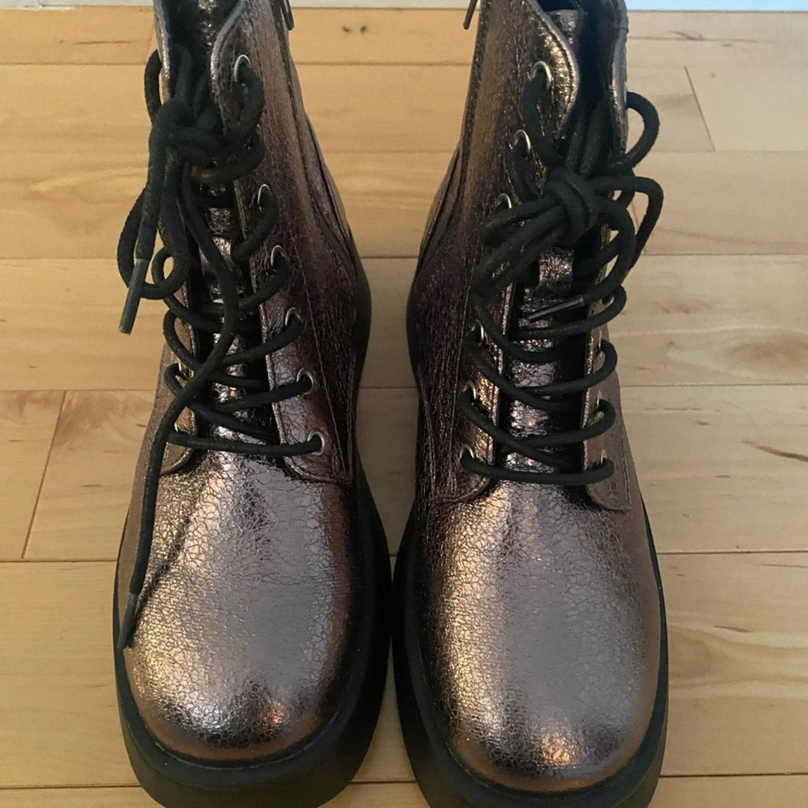 NWOB Steve Madden Combat Boots size 5